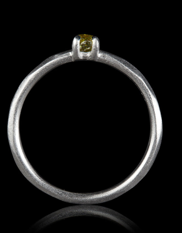 Petite Natural Green Diamond in White Gold – 0.17 ct.