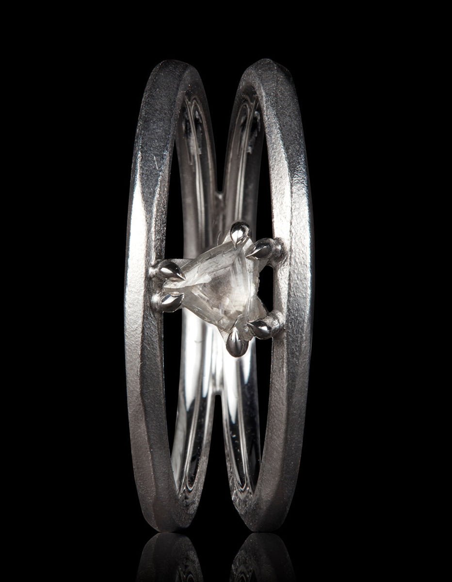 Floating Raw Diamond in Double Ring – 0.23 ct.