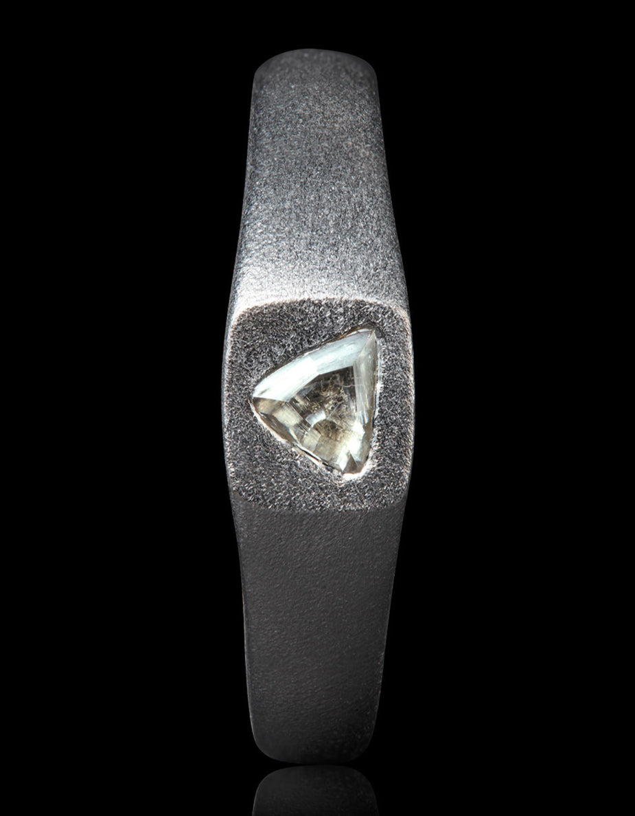 Raw and Understated Signet Ring – 0.20 ct.
