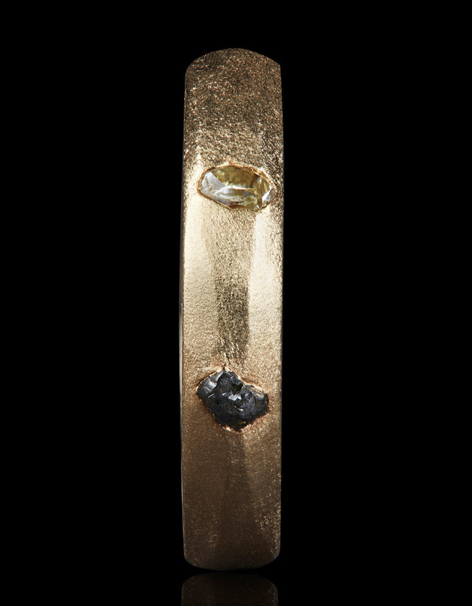 Embedded Edgy Rocks – 0.38 ct.
