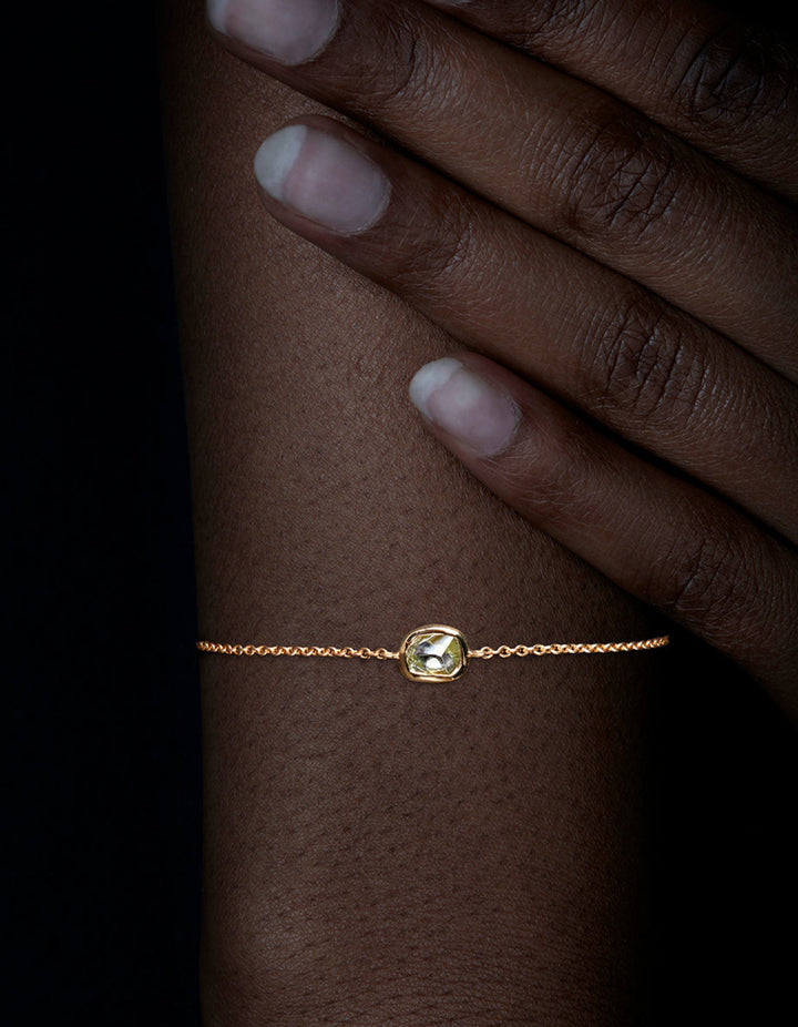 Raw Diamond from Guinea in Gold Chain Bracelet – 0.96 ct.