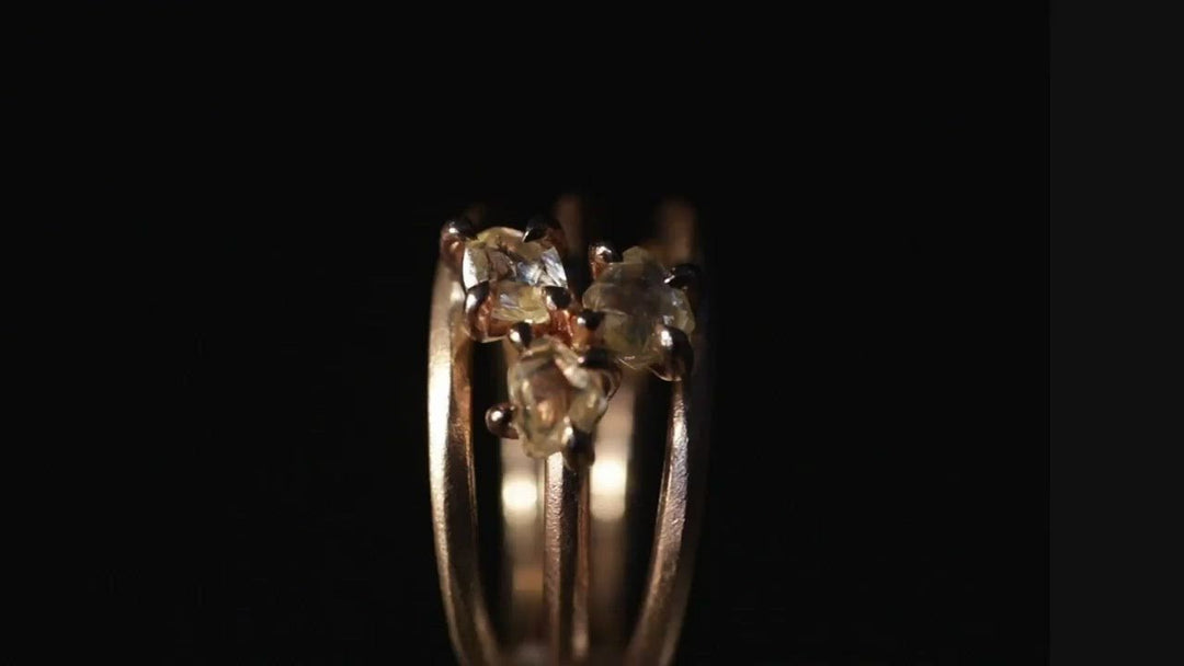 Three-in-one White Gold Ring with Intense Rough Diamonds - 2.56 ct.