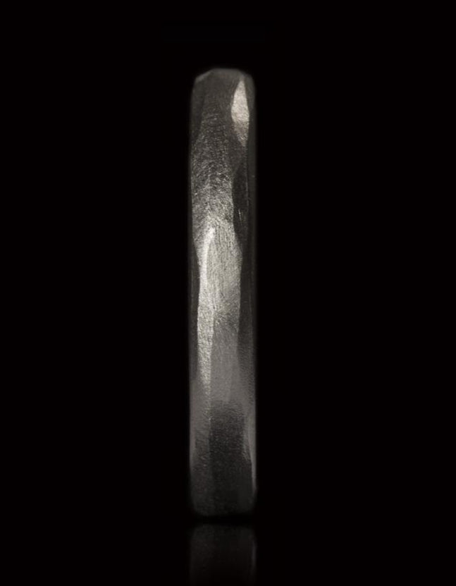 Handcrafted Platinum Wedding Band - 3,4 mm